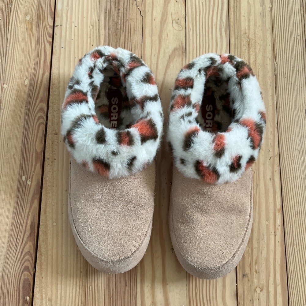 Sorel Nakiska Scuff Tan Suede Leopard Faux Fur Slippers NL4887-260 Womens 7 - Picture 5 of 8